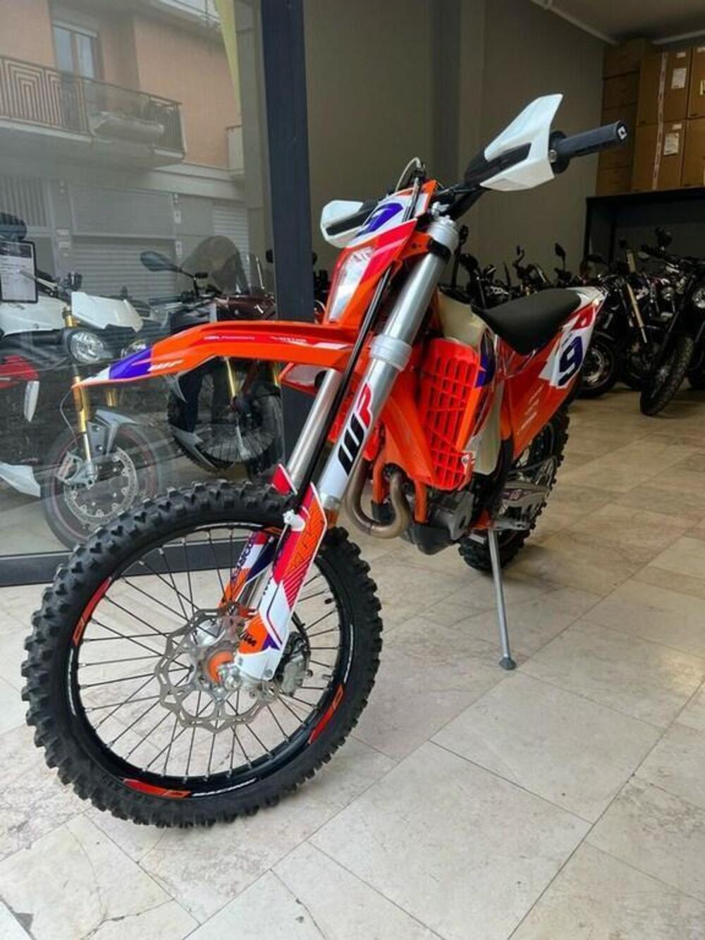 KTM 350 EXC-F (2024) (2)