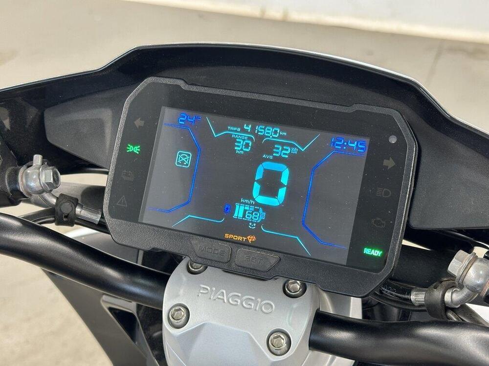Piaggio 1 (2022 - 25) (12)