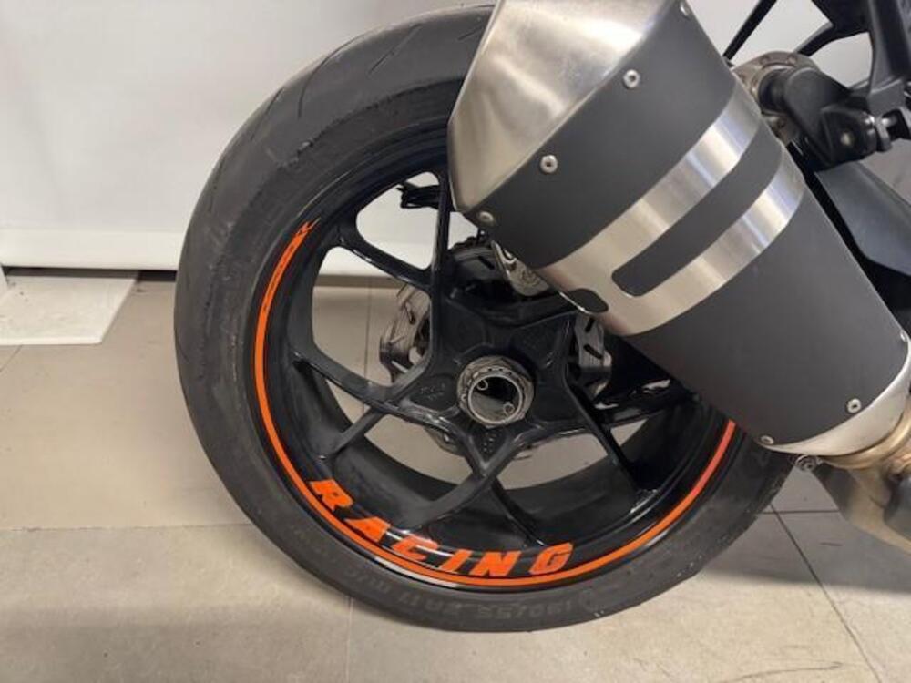 KTM 1290 Super Duke R (2019) (13)