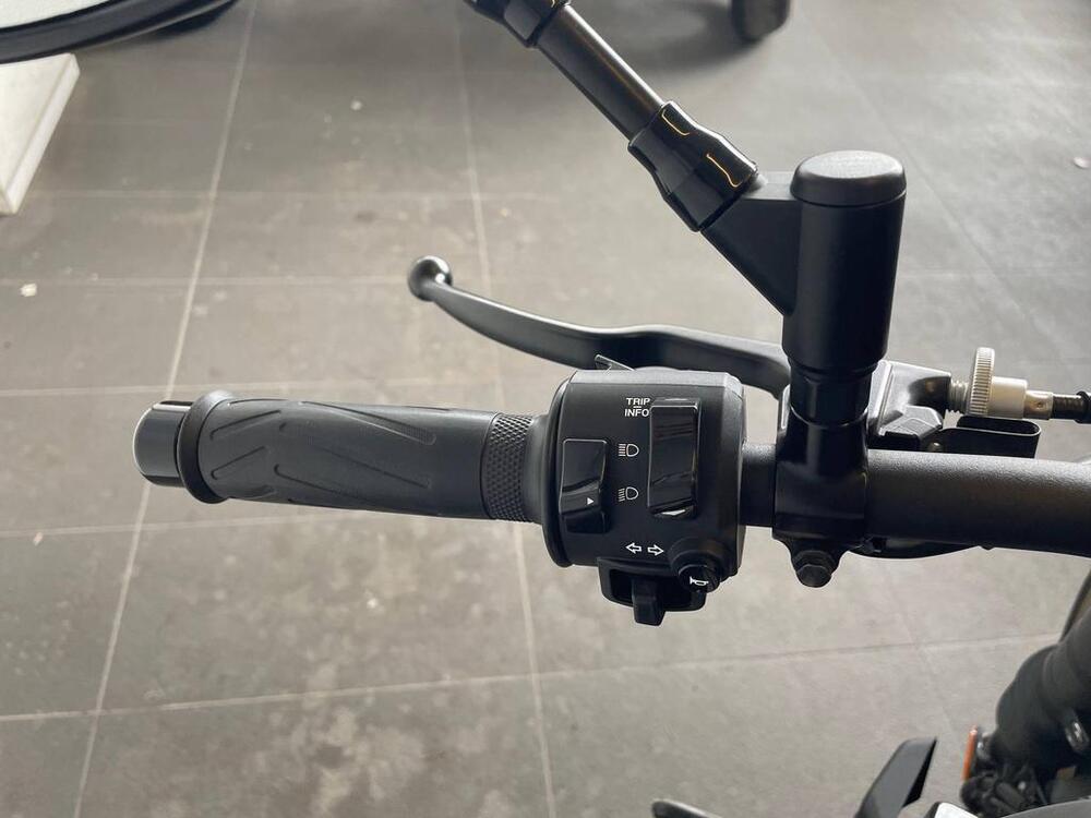 Yamaha XSR 700 (2022 - 26) (5)