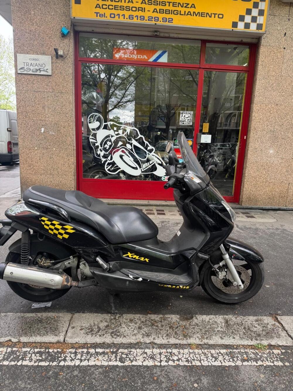 Yamaha X-Max 250 (2005 - 07) (2)