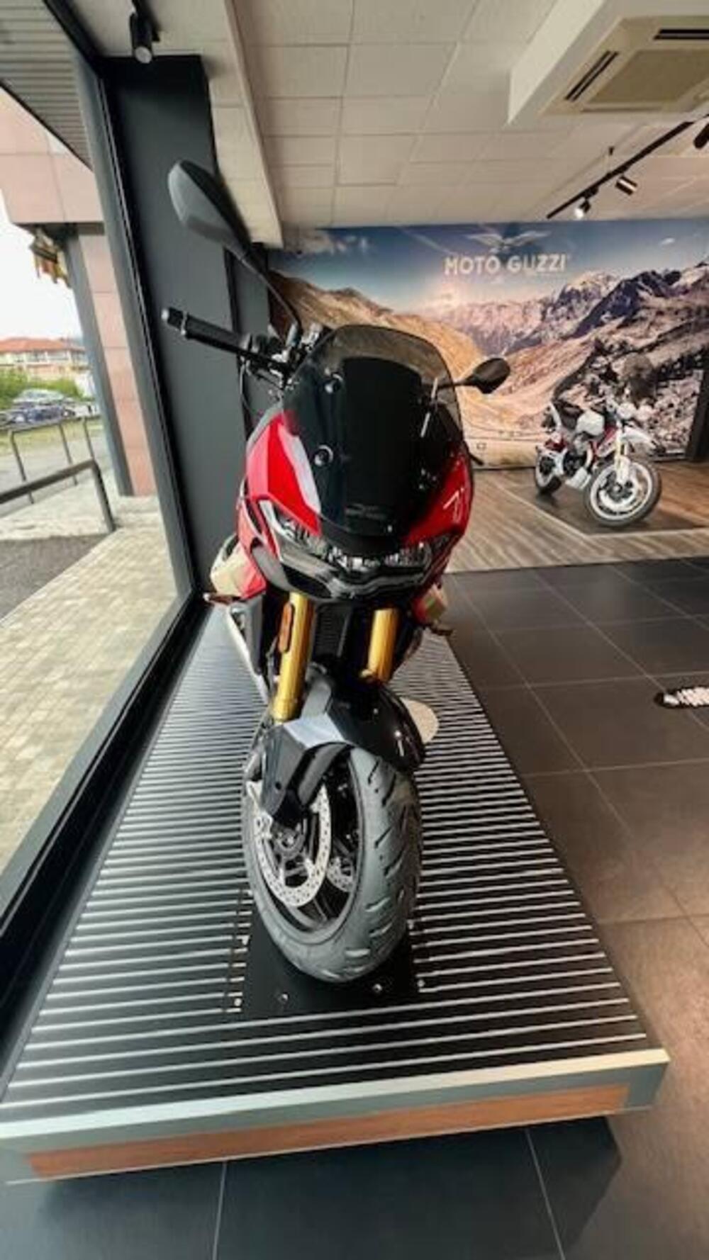 Moto Guzzi V100 Mandello Wind Tunnel (2025) (3)