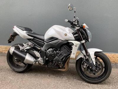Yamaha FZ1 (2006 - 16) usata