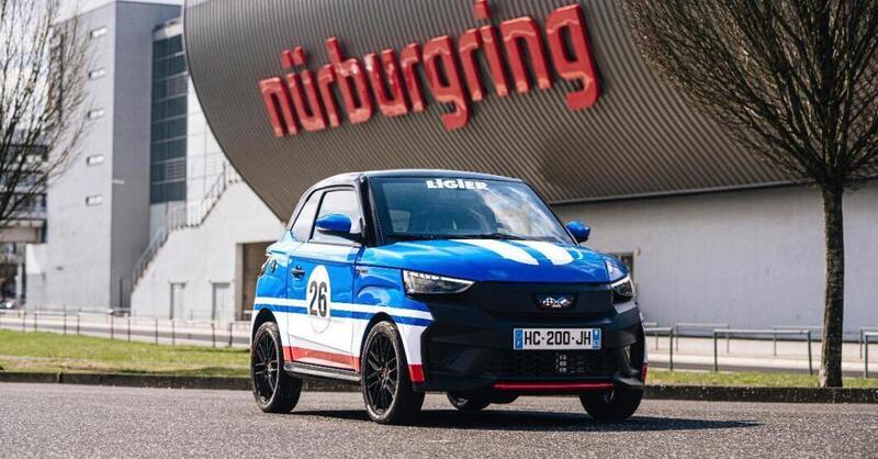 Ha impiegato 19 minuti 53 secondi per il giro del N&uuml;rburgring
