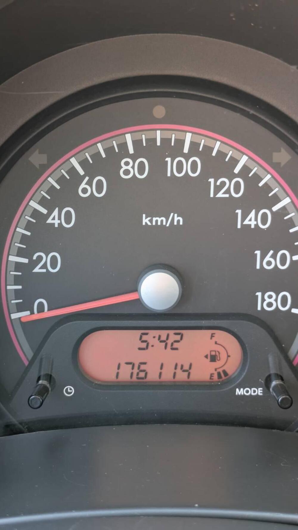 Nissan Pixo usata a Napoli (6)