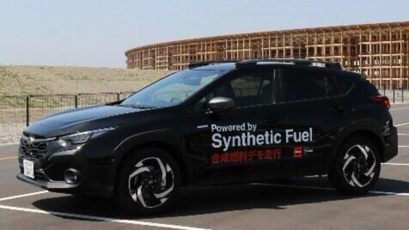 Suzuki prova un carburante di nuova generazione e si allea con Toyota e Mazda