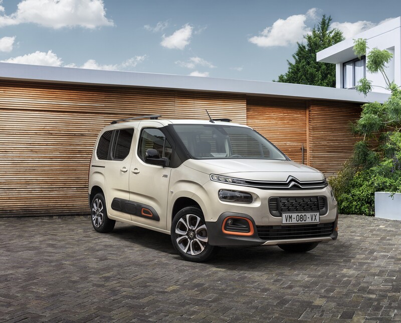 Citroen: richiamo motori PureTech 1.2 e 1.5 BlueHDI che si spengono per C4, C4X, Berlingo, Space Tourer e Jumpy
