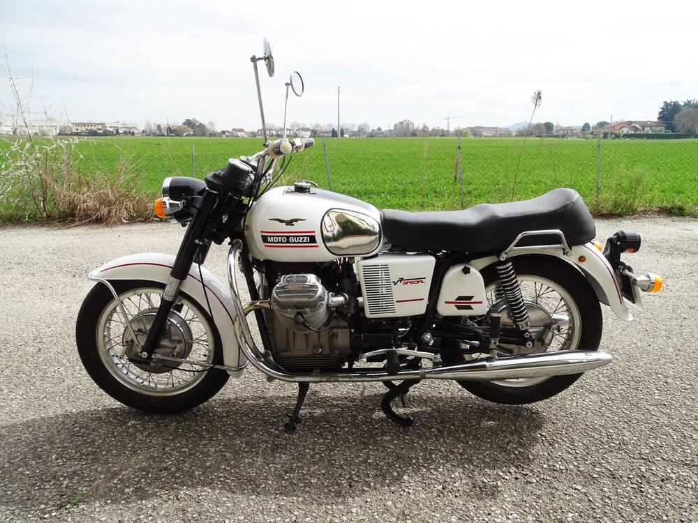 Moto Guzzi V7 ANNO 1983