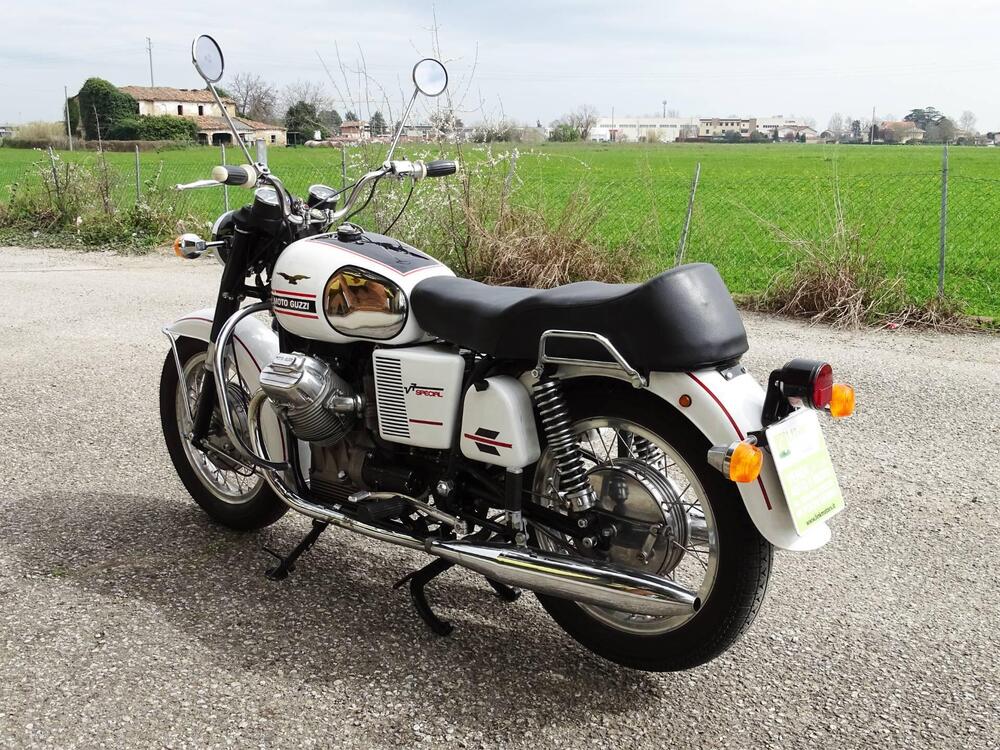 Moto Guzzi V7 ANNO 1983 (2)