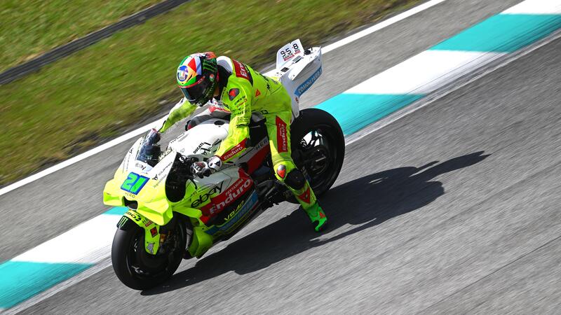 Valentino Rossi spiega i segreti di Losail a Morbidelli e Di Giannantonio [VIDEO]