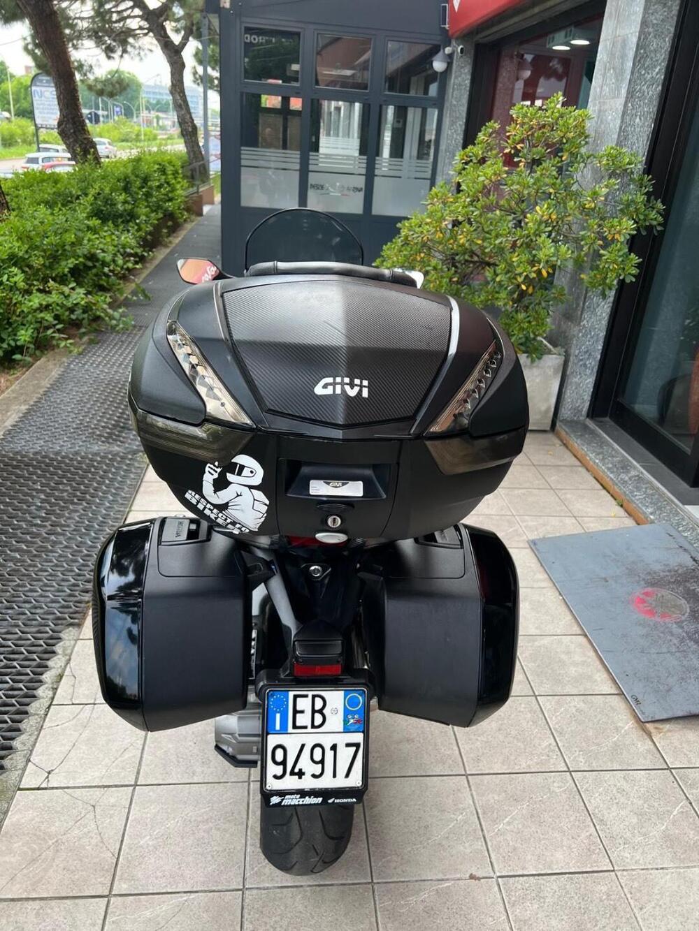 Honda VFR 1200 F DCT ABS (2010 - 16) (4)