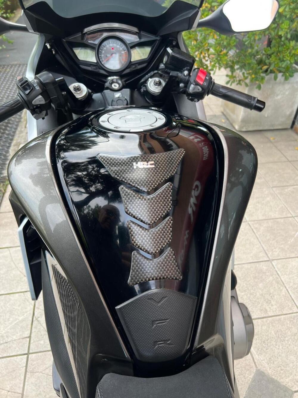 Honda VFR 1200 F DCT ABS (2010 - 16) (6)