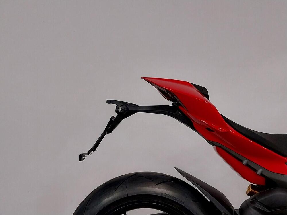 Ducati Streetfighter V4 S (2025) (6)