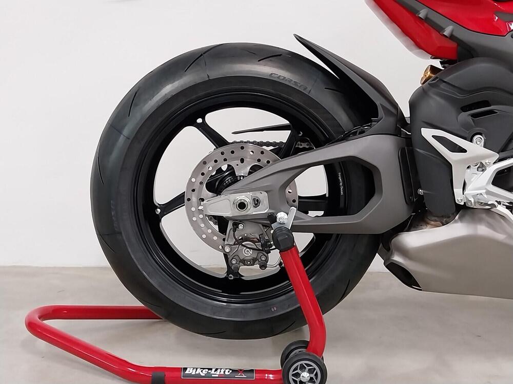 Ducati Streetfighter V4 S (2025) (7)