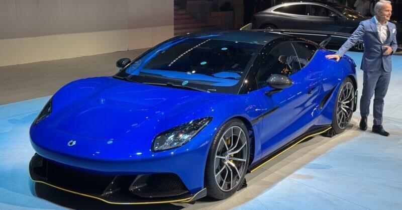 BYD Denza Z a Shanghai 2025: fatti avanti Porsche, io costo la met&agrave;