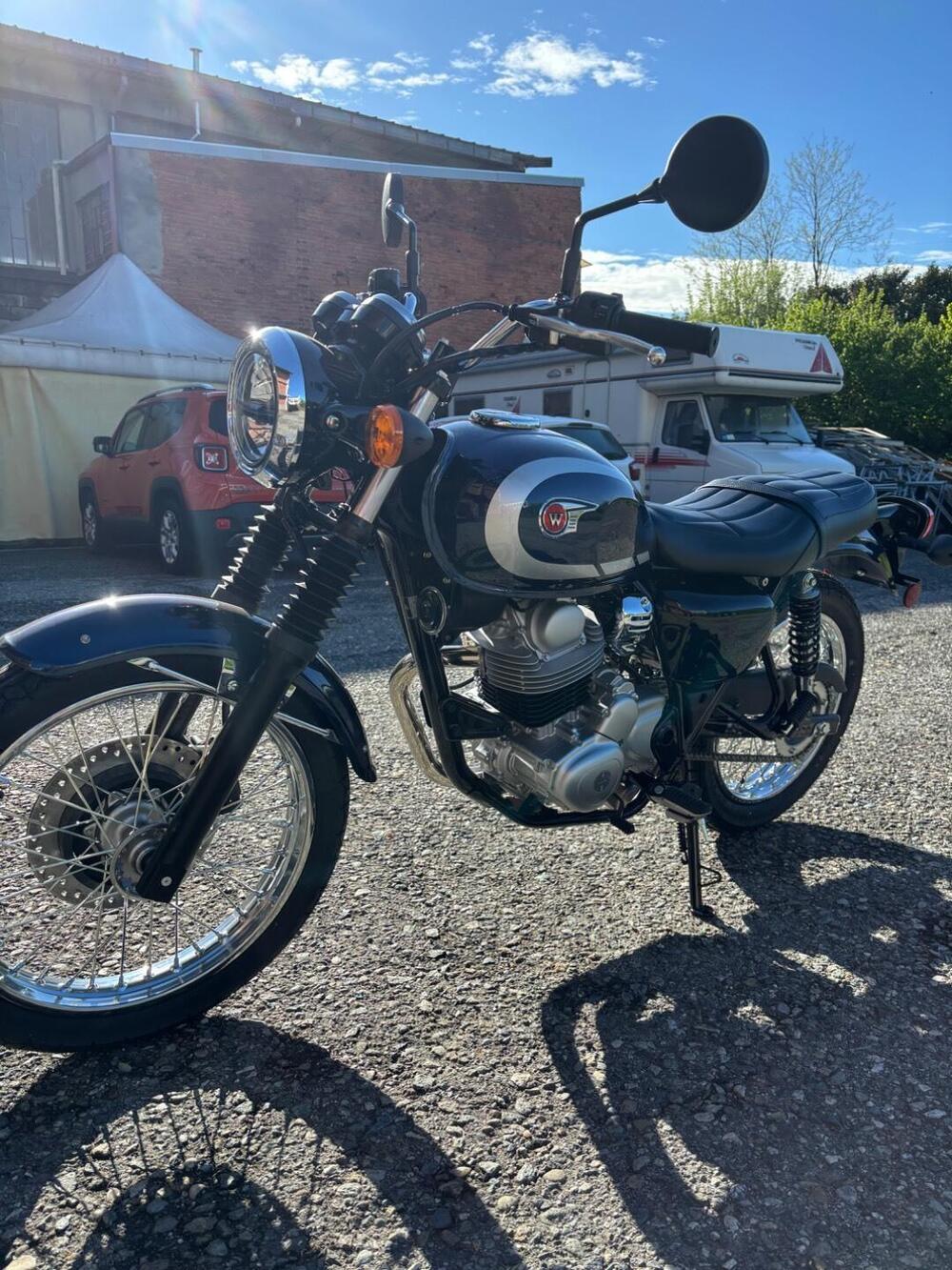 Kawasaki W 230 (2025 - 26) (3)