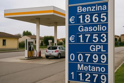 Petrolio gi&ugrave;, prezzo benzina no: perch&eacute;?