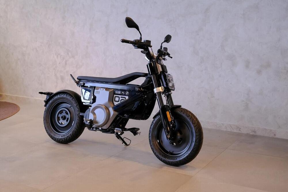 Bmw CE 02 AM (2024 - 25) (2)