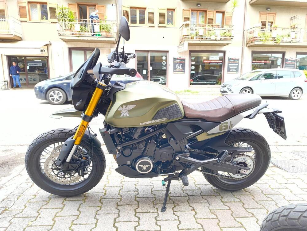 Moto Morini SEIEMMEZZO SCR (2022 - 25) (3)