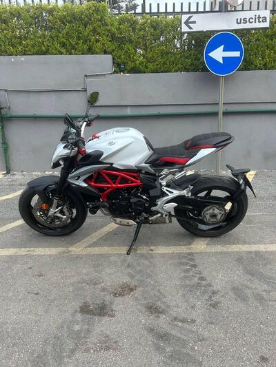MV Agusta Brutale 800 EAS ABS (2016 - 19) usata
