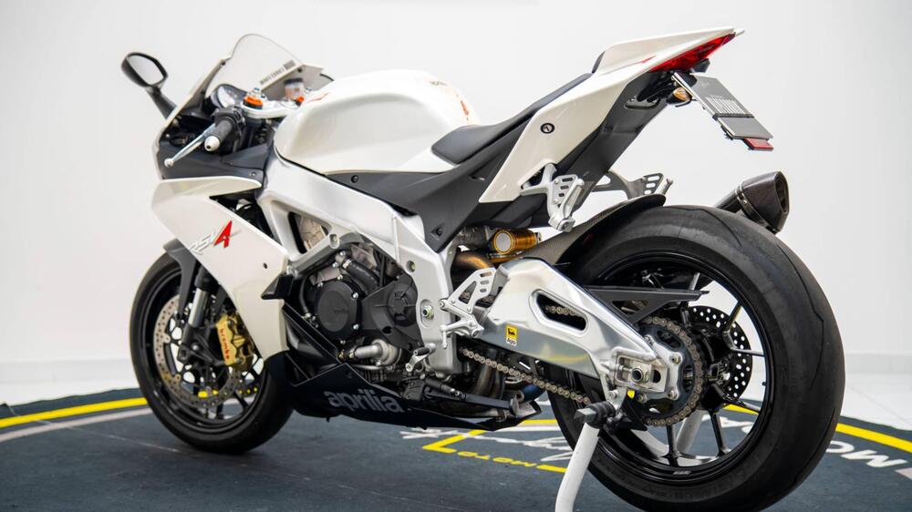 Aprilia RSV4 Factory (2009 - 12) (5)