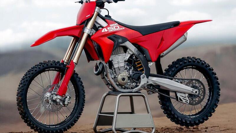 Ducati MX, occhio agli accessori, giocando col configuratore si arriva a 22000 euro [VIDEO]