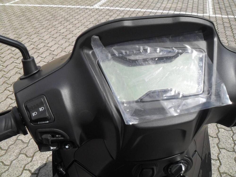 Morbidelli SC125LX (2024 - 25) (5)