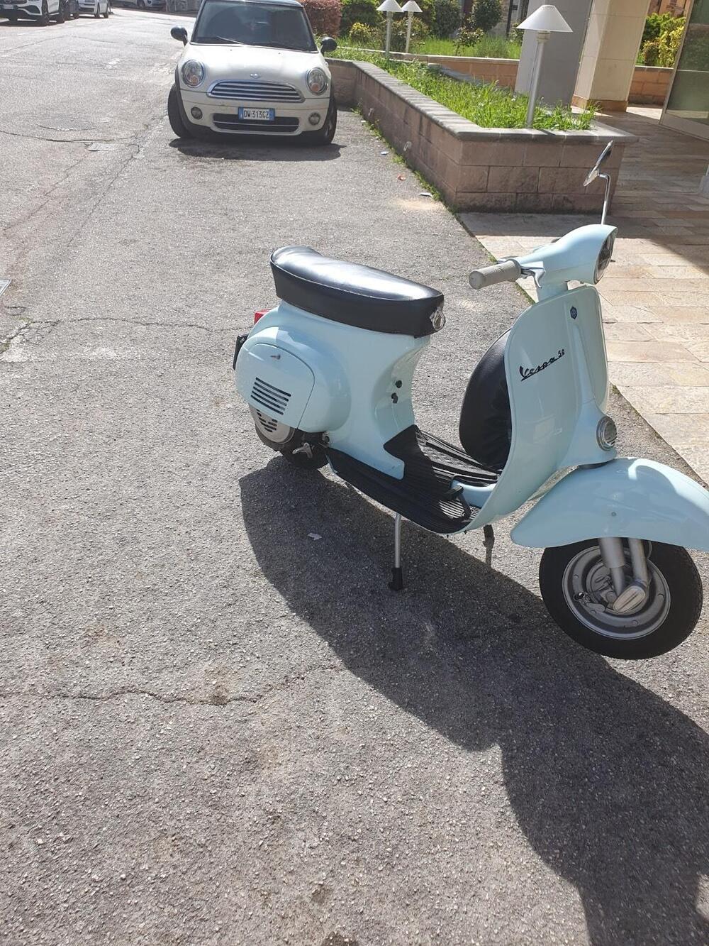 Piaggio Vespa 50 N (3)