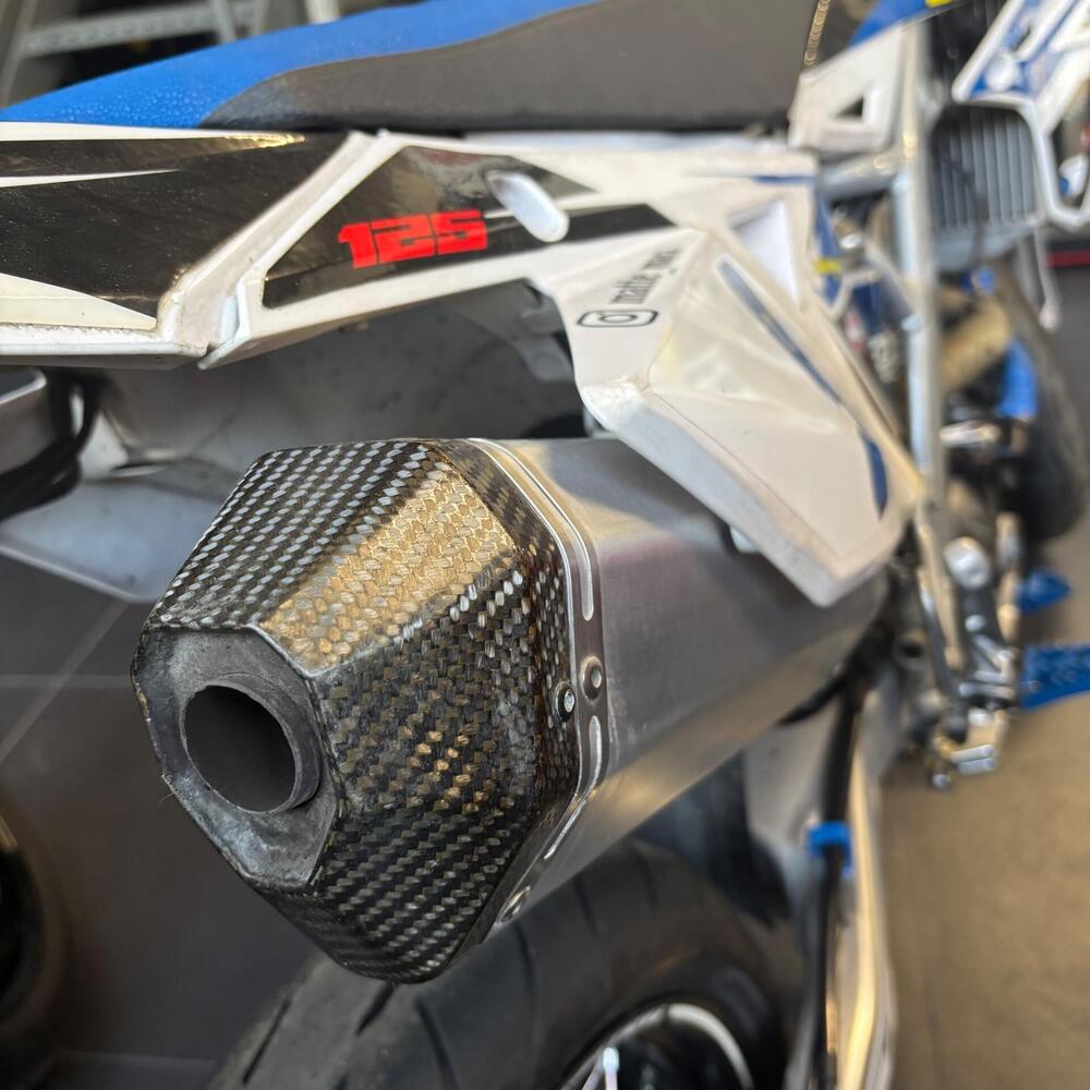 Suzuki RM 125 Valenti Racing (2006 - 07) (13)