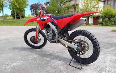 Honda CRF 250 R (2022) usata
