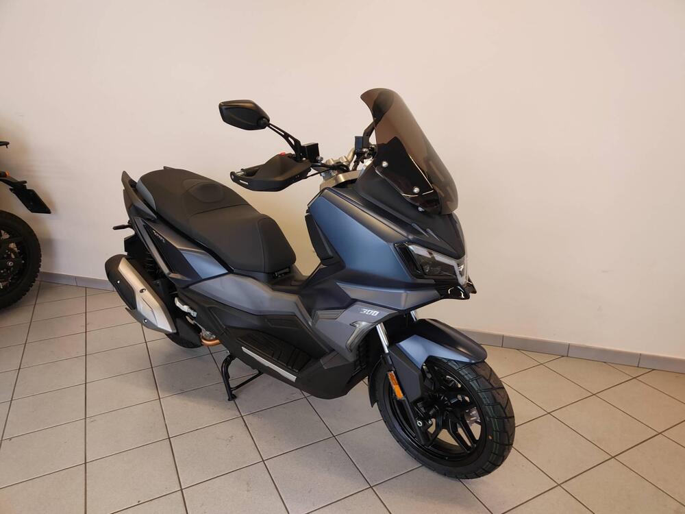 Sym ADX 300 (2024 - 25) (2)