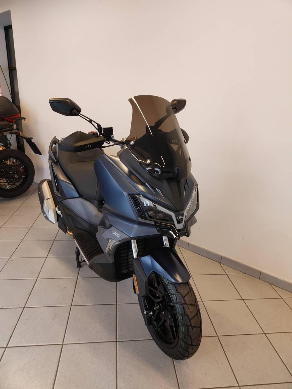 Sym ADX 300 (2024 - 25) (4)