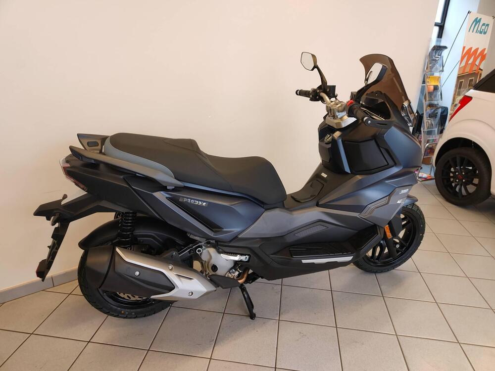 Sym ADX 300 (2024 - 25) (7)