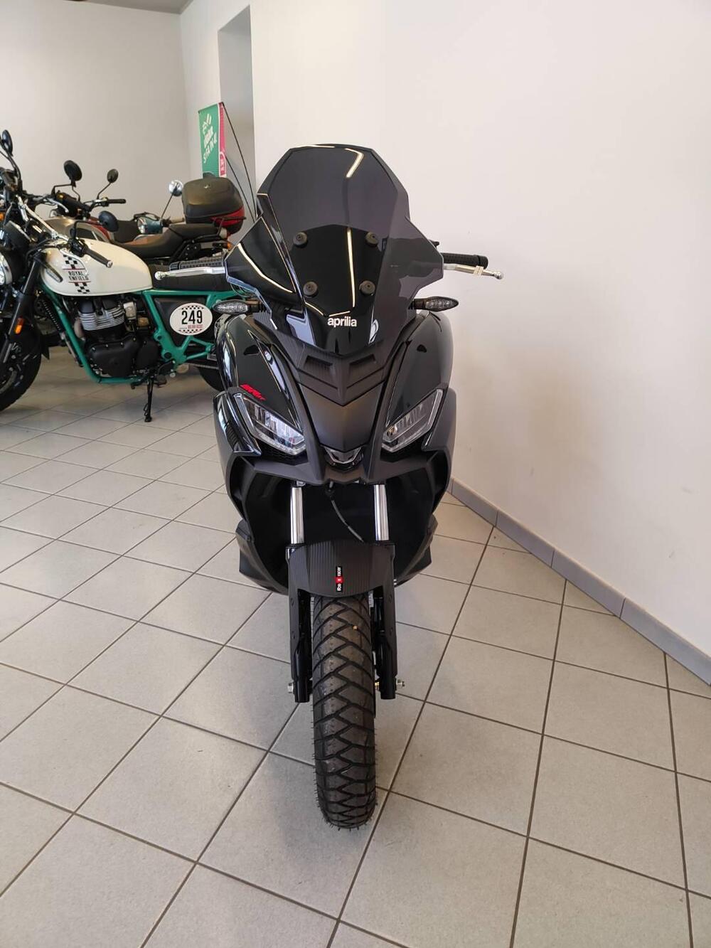 Aprilia SR GT 125 (2025) (4)