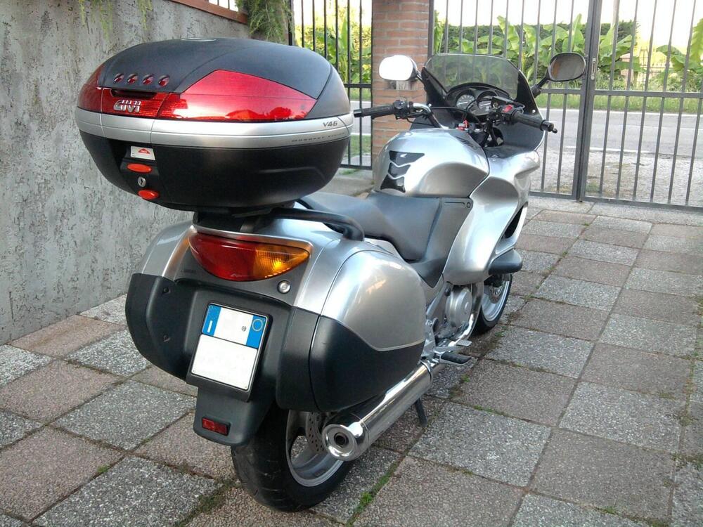 Honda Deauville 650 (2002 - 05) (4)