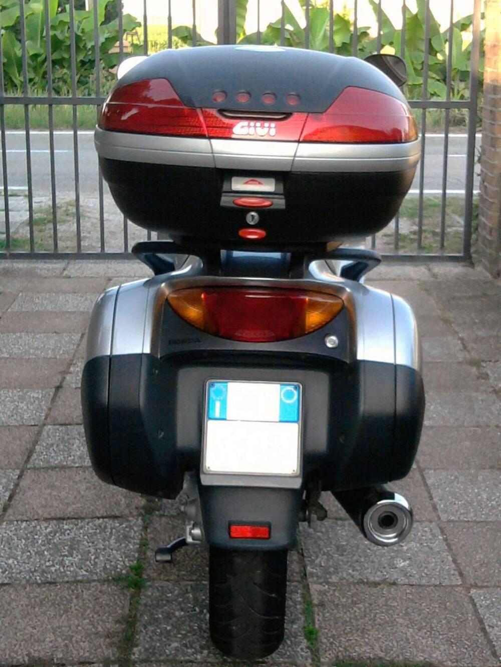 Honda Deauville 650 (2002 - 05) (5)