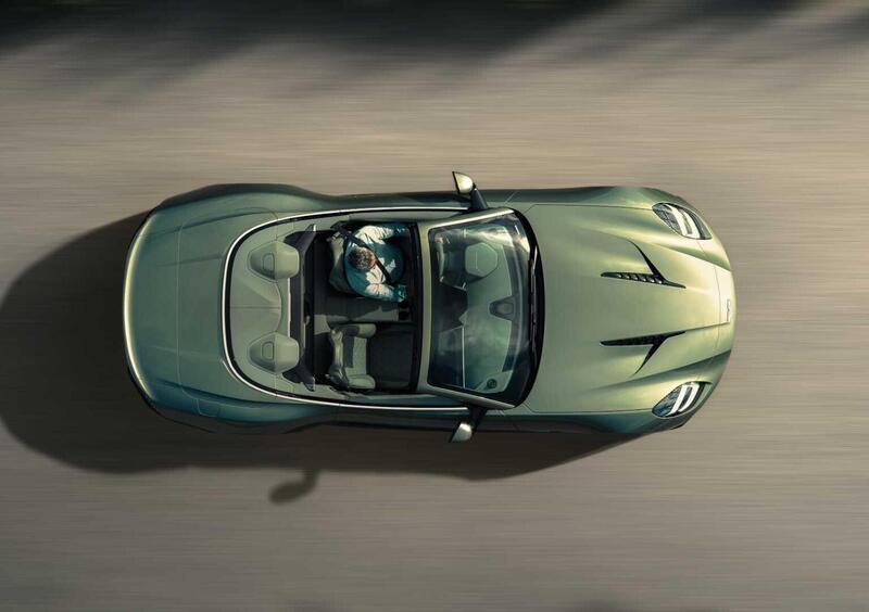 Aston Martin Vanquish Volante (6)