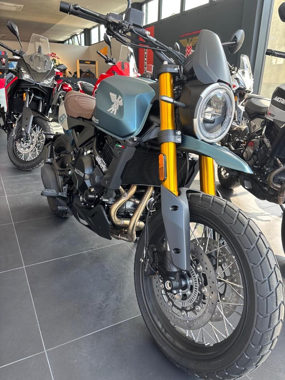 Moto Morini SEIEMMEZZO SCR (2022 - 25) (2)