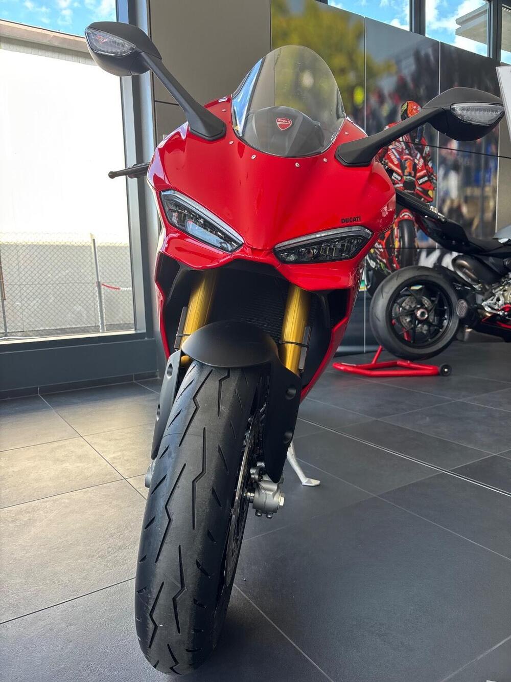 Ducati Panigale V2 S (2025) (3)
