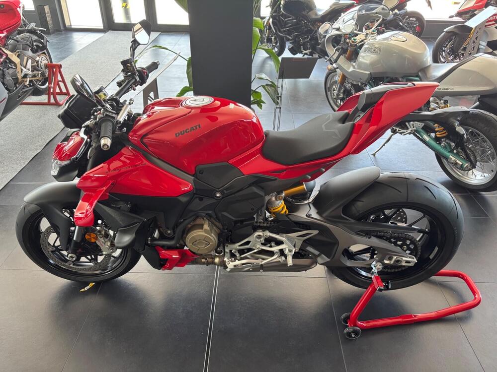 Ducati Streetfighter V4 (2025)