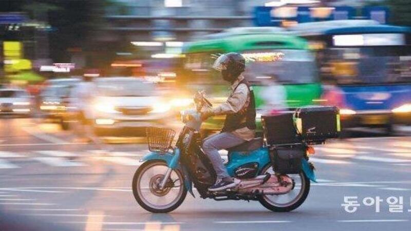 Perch&eacute; la Corea del Sud studia la conversione elettrica di massa per i vecchi scooter
