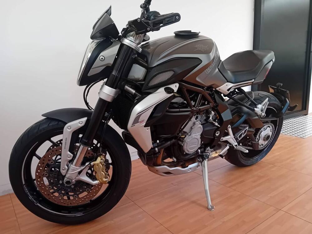 MV Agusta Dragster 800 (2014 - 19) (3)