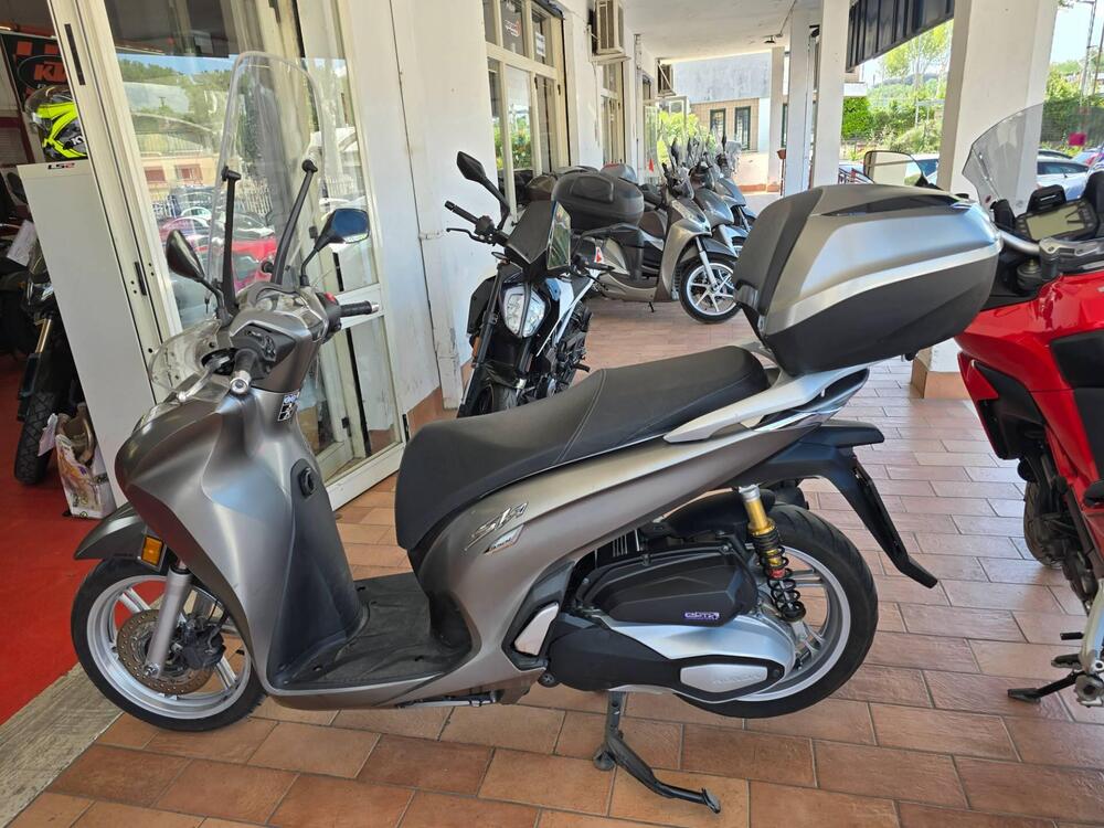 Honda SH 350 (2021 - 24) (4)