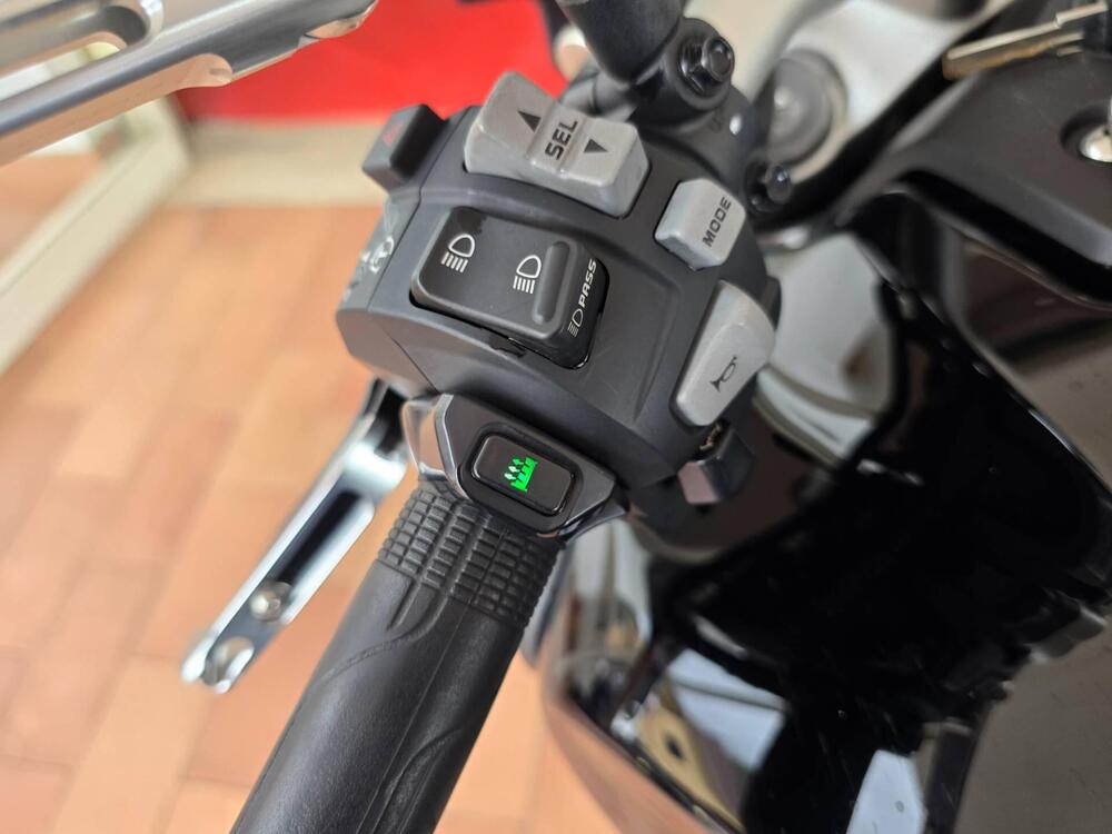 Honda CB 1000 R + Neo Sport Cafè (2019 - 20) (12)