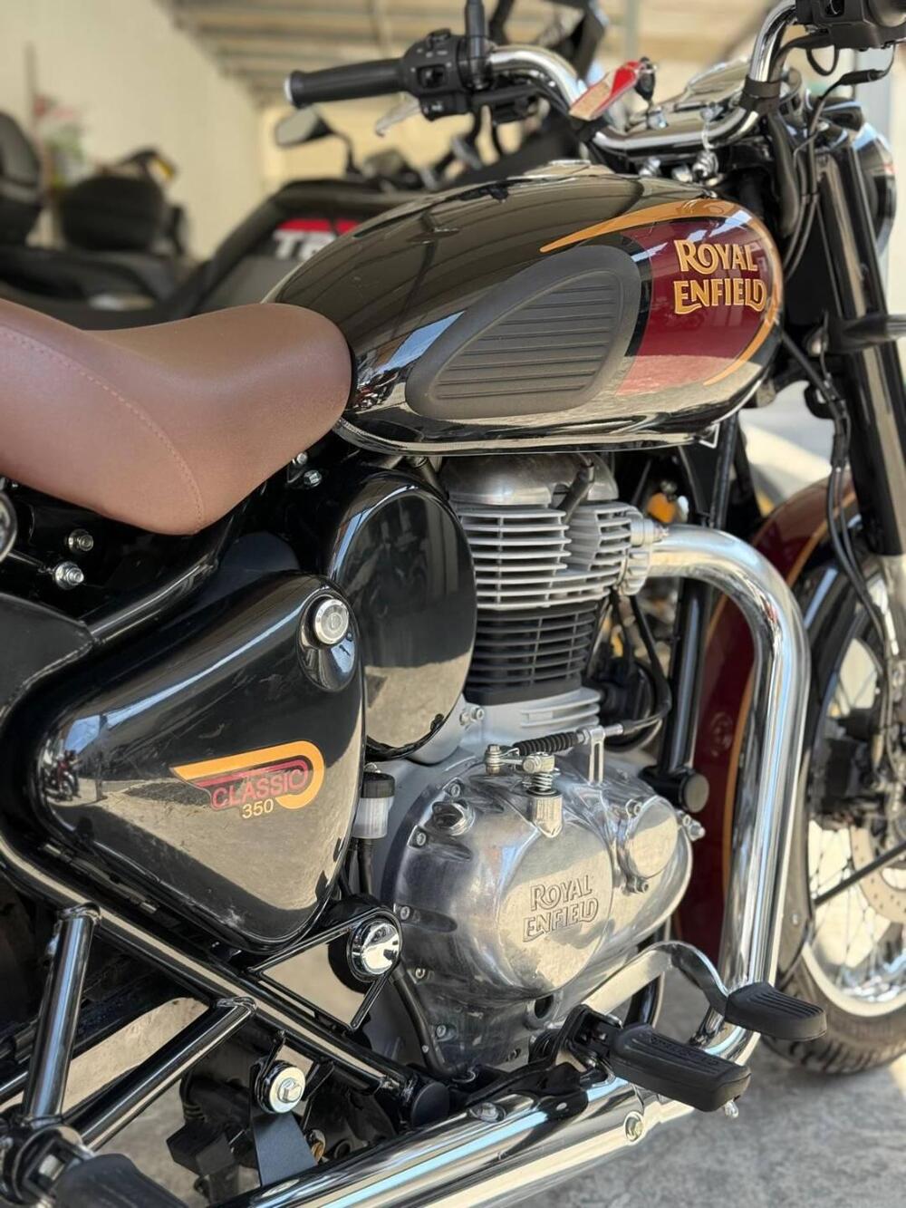 Royal Enfield Classic 350 (2021 - 25) (4)