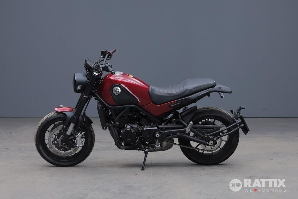 Benelli Leoncino 500 (2021 - 25) (3)