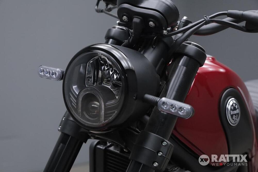 Benelli Leoncino 500 (2021 - 25) (5)