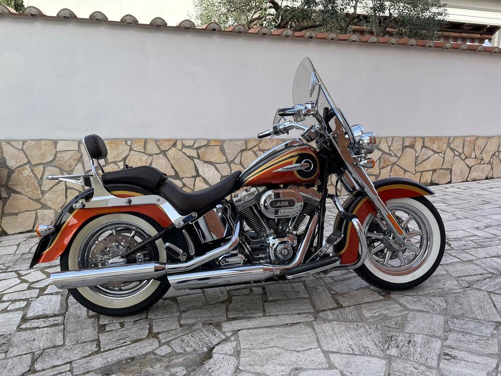 Harley-Davidson 1800 Deluxe (2014 - 15) - FLSTNSE