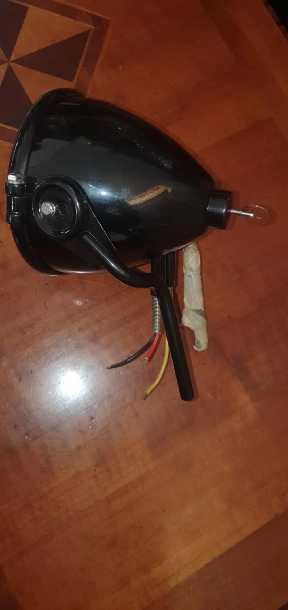 Faro Bosch per Guzzi Sport e Sport 14 (4)