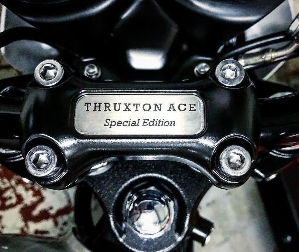 Triumph Thruxton 900 ACE (2014 - 15) (2)